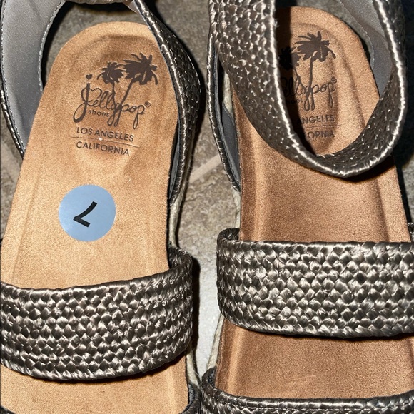 NWOT Jellypop Platform Sandels Size 7 - Picture 4 of 5